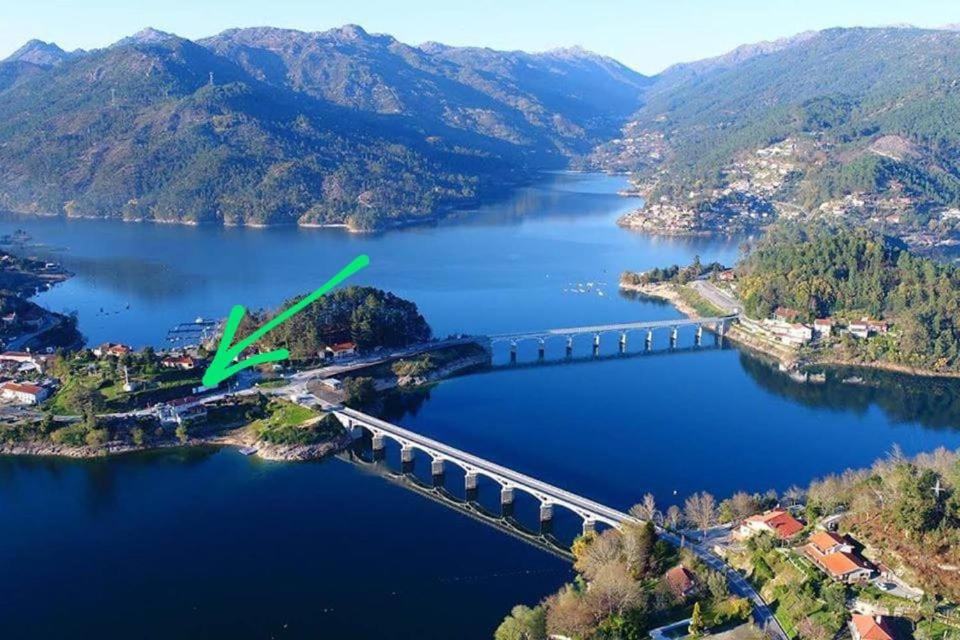 Sobreiro Apartamentos Rio Caldo Екстериор снимка