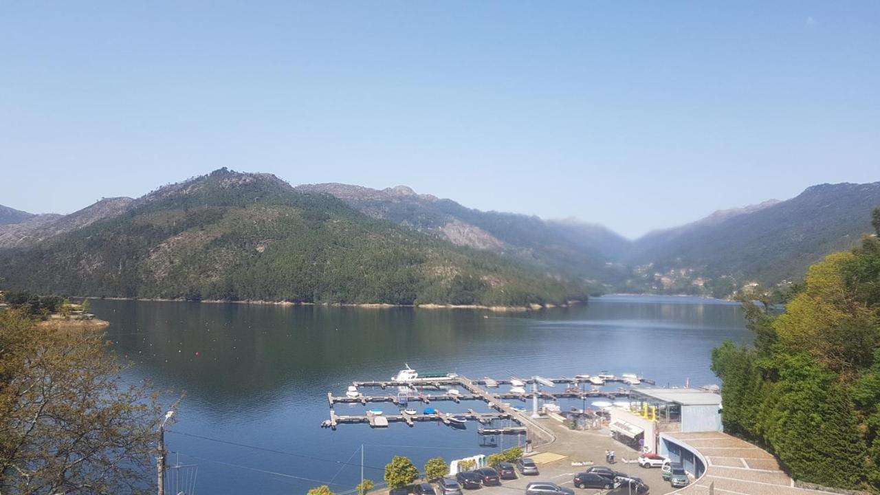 Sobreiro Apartamentos Rio Caldo Екстериор снимка