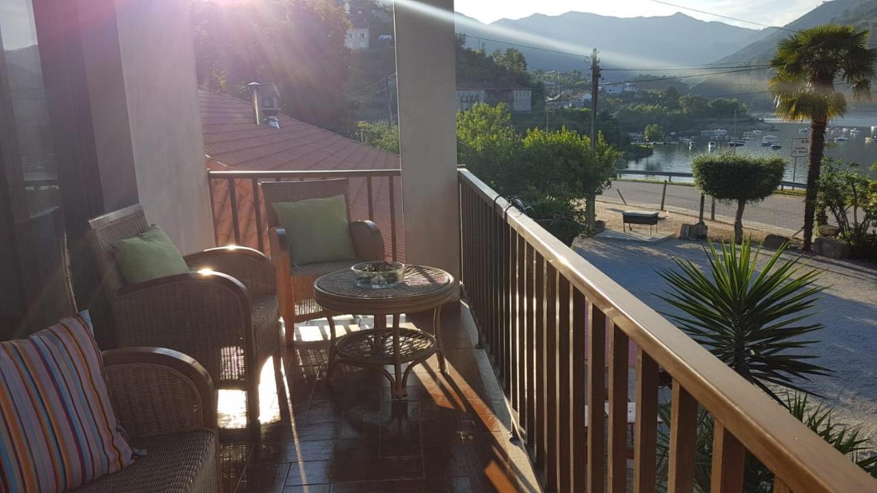 Sobreiro Apartamentos Rio Caldo Екстериор снимка